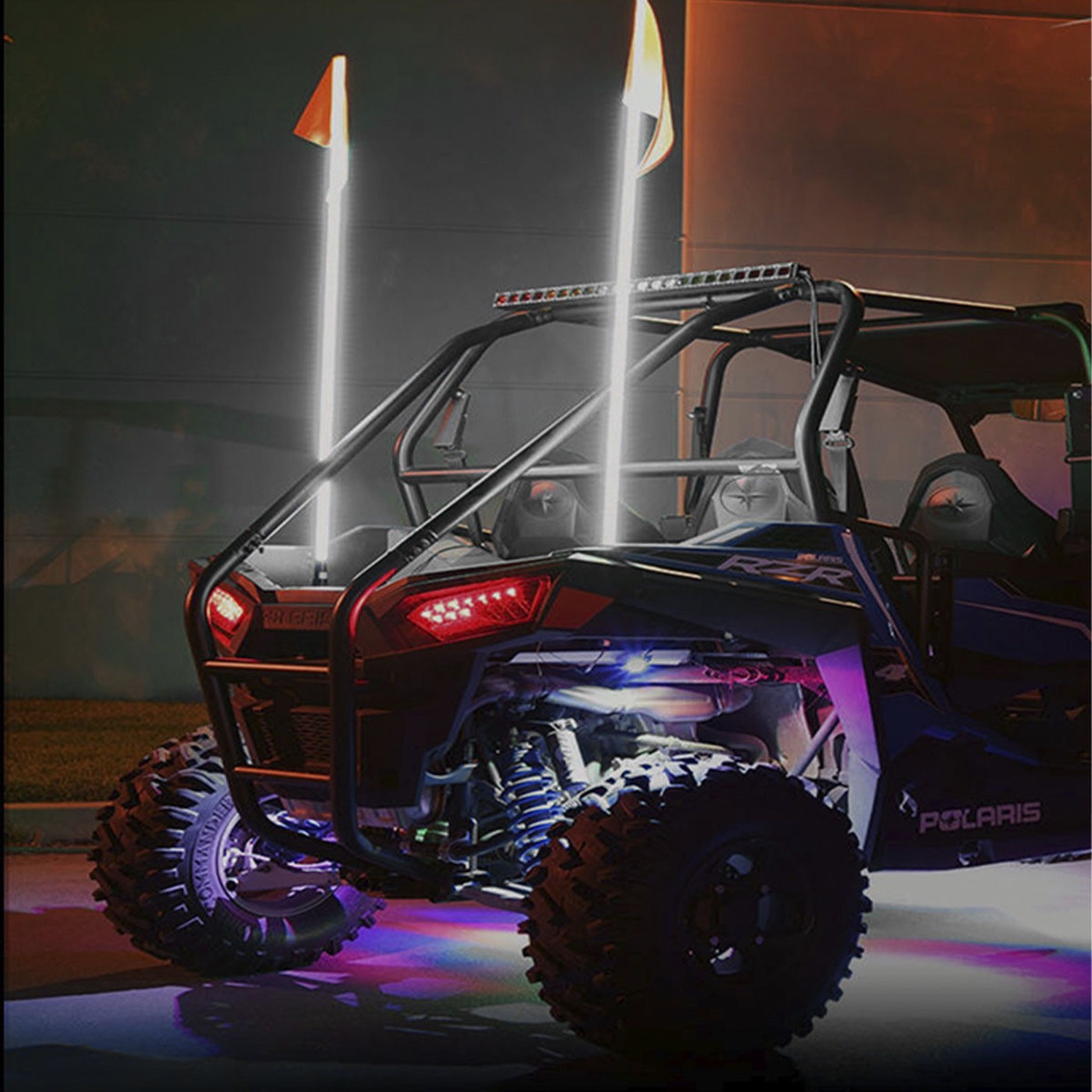 Antena Led Para Utv Y Pick Up 1,8 Metros 12v Con Bandera Iron Led Blanco